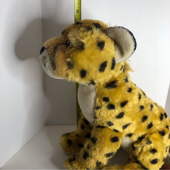 Wild Republic Cheetah Cub Realistic Plush Stuffed Animal 10 1/2 inches - Picture 4 of 6